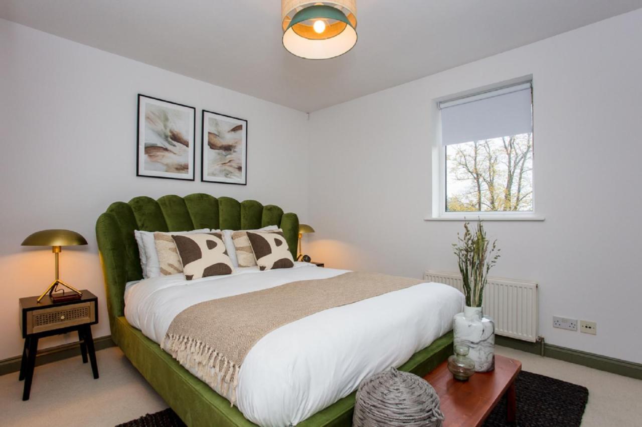 The Sparkford Gardens - Lovely 2Bdr With Balcony London Kültér fotó