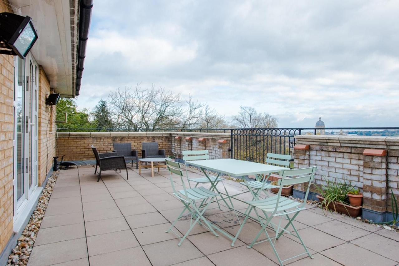 The Sparkford Gardens - Lovely 2Bdr With Balcony London Kültér fotó
