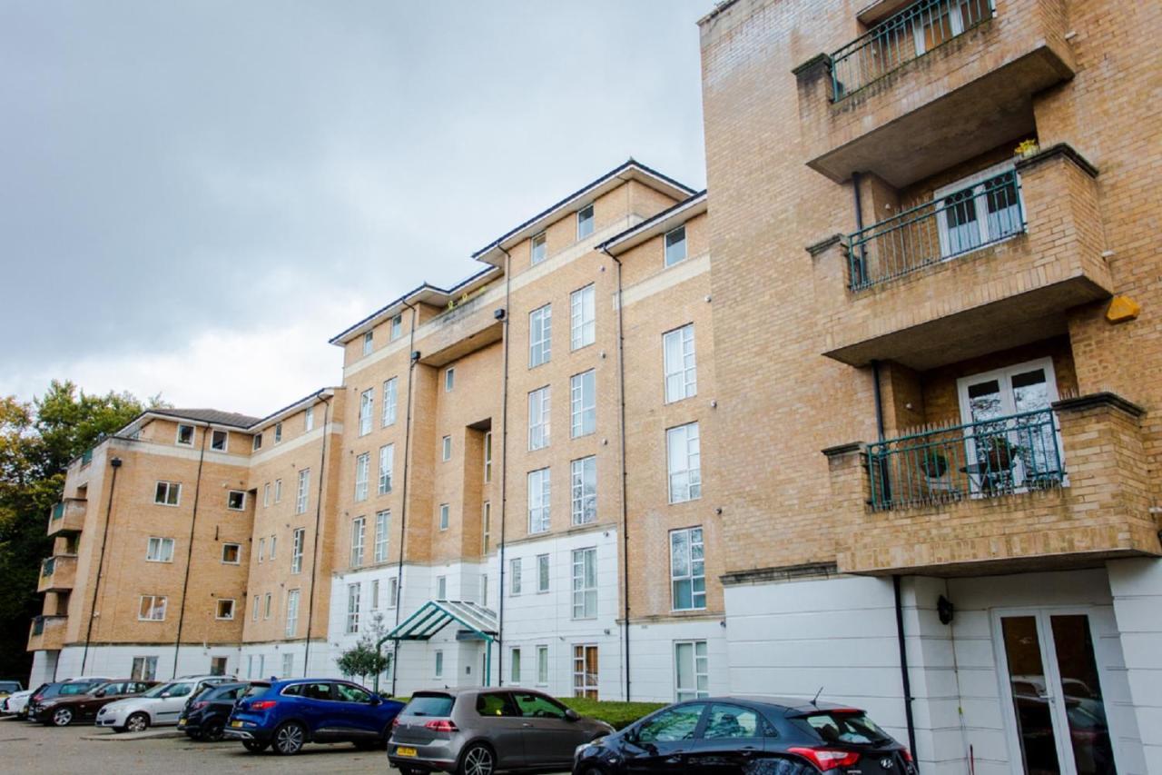 The Sparkford Gardens - Lovely 2Bdr With Balcony London Kültér fotó