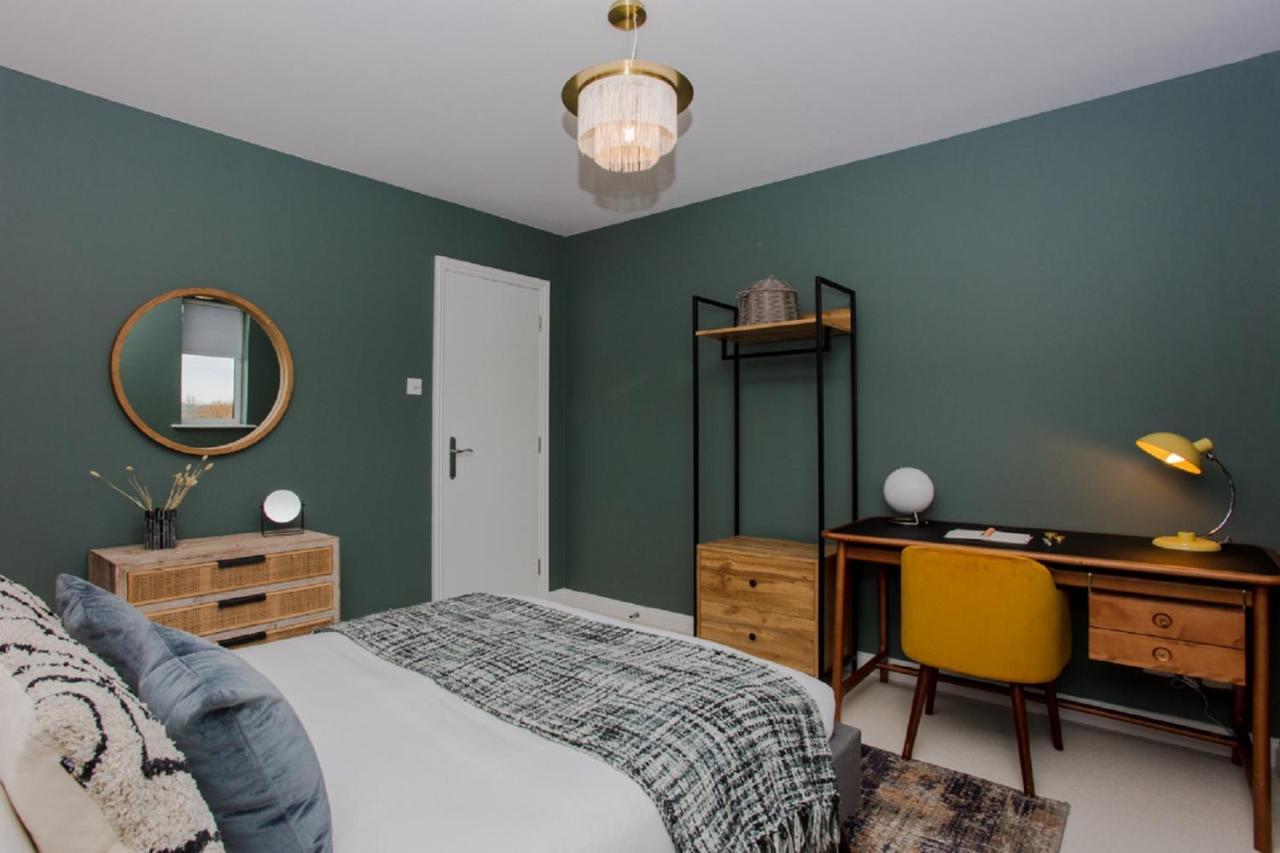 The Sparkford Gardens - Lovely 2Bdr With Balcony London Kültér fotó