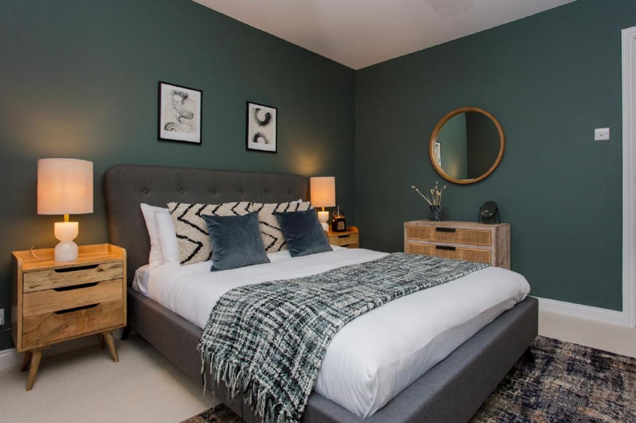 The Sparkford Gardens - Lovely 2Bdr With Balcony London Kültér fotó